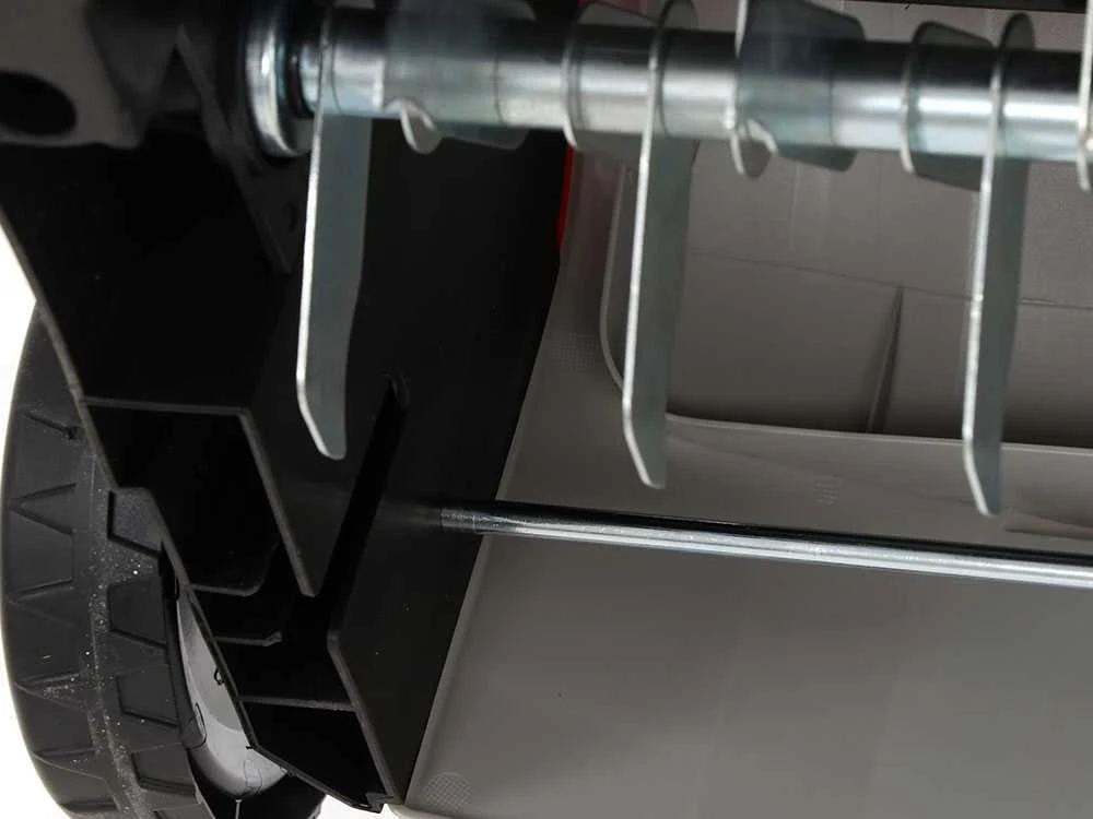 Aérateur électrique à Lames Et à Louchets AL-KO Combi Care 36 E - 1,5 KW - Largeur 36 Cm 5 Aérateur électrique à Lames Et à Louchets AL-KO Combi Care 36 E - 1,5 KW - Largeur 36 Cm – Image 5