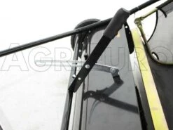 Balayeuse Remorquée Pour Tracteurs Tondeuses Autoportées (à Traction) - Balai Ramasseur 18 Balayeuse Remorquée Pour Tracteurs Tondeuses Autoportées (à Traction) - Balai Ramasseur -Entretien Du Jardin balayeuse remorque pour tracteurs tondeuses autoportes traction balai ramasseur balayeuse geotech 3538 0 1406196546 IMG 2293