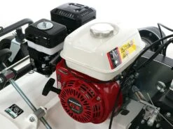 Barbieri G760 - Tondeuse Débroussailleuse Professionnelle à Marteaux - Honda GX200 29 Barbieri G760 - Tondeuse Débroussailleuse Professionnelle à Marteaux - Honda GX200 -Entretien Du Jardin barbieri g760 tondeuse dbroussailleuse professionnelle marteaux honda gx200 moteur honda gx 200 40680 10 1679302154 IMG 64181e0a8b567