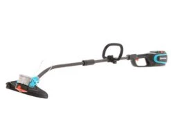 Coupe-bordure électrique Gardena PowerCut Li 40/30 - Débroussailleuse à Batterie Au Lithium De 40V / 2,6Ah -Entretien Du Jardin coupe bordure lectrique gardena powercut li 40 30 dbroussailleuse batterie au lithium de 40v 2 6ah coupe bordures powercut li 40 30 batterie 16120 10 1554299766 IMG 9924