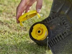 Coupe-bordures à Batterie STANLEY FATMAX V20 - 18V - 4AH -Entretien Du Jardin coupe bordures batterie stanley fatmax v20 18v 4ah coupe bordure lectrique batterie stanley fatmax v20 28498 1 1619083964 IMG 608142bc51ce5