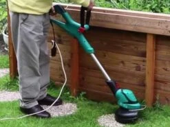 Coupe-bordures électrique Bosch ART 27 - Moteur De 450W - Diamètre De Coupe 27 Cm 38 Coupe-bordures électrique Bosch ART 27 - Moteur De 450W - Diamètre De Coupe 27 Cm -Entretien Du Jardin coupe bordures electrique bosch art 27 moteur de 450w diametre de coupe 27 cm poignee 29583 2 1622529502 IMG 60b5d5ded241e