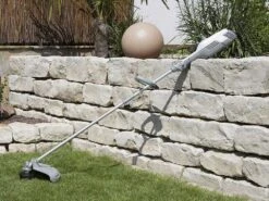 Débroussailleuse Coupe-bordures électrique IKRA IES 1000 C - Moteur De 1000 Watts -Entretien Du Jardin dbroussailleuse coupe bordures lectrique ikra ies 1000 c moteur de 1000 watts la dbroussailleuse lectrique ikra ies 1000 c 18691 6 1573824831 812lO0Bt8wL. AC SL1000