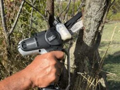 Élagueuse à Batterie Manuelle Volpi KVS5500 - 14.4V 4Ah -Entretien Du Jardin lagueuse batterie manuelle volpi kvs5500 14 4v 4ah caractristiques principales 38392 1 1668151992 IMG 636dfab883a00