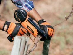 Lieuse Pour Vignoble électrique à Batterie Bahco BCL40IB- 2 Batteries Et Chargeur Inclus -Entretien Du Jardin lieuse pour vignoble lectrique batterie bahco bcl40ib 2 batteries et chargeur inclus lieuse pour vignes batterie bahco bcl40ib 28085 0 1617786454 IMG 606d76569913d