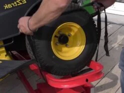 Lève Tondeuse Professionnel Pour Autoportée, élévateur Pour Maintenance - Max 500 Kg -Entretien Du Jardin lve tondeuse professionnel pour autoporte lvateur pour maintenance max 500 kg lvateur de tondeuses autoportes 5907 0 1554469540 4444