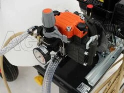 Moto-pompe Pour Chariot De Pulvérisation Comet MP 30 - Loncin G 200 F - 120 L -Entretien Du Jardin moto pompe pour chariot de pulvrisation comet mp 30 loncin g 200 f 120 l pompe comet mp 30 5342 2 1393500881 MP30 LONCIN G120 120lt 17