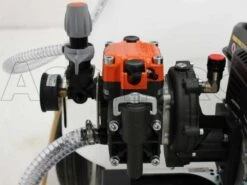 Moto-pompe Pour Chariot De Pulvérisation Comet MP 30 - Loncin G 200 F - 120 L -Entretien Du Jardin moto pompe pour chariot de pulvrisation comet mp 30 loncin g 200 f 120 l pompe comet mp 30 5342 2 1393500882 MP30 LONCIN G120 120lt 24