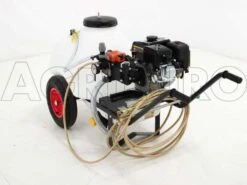 Moto-pompe Pour Chariot De Pulvérisation Comet MP 30 - Loncin G 200 F - 120 L -Entretien Du Jardin moto pompe pour chariot de pulvrisation comet mp 30 loncin g 200 f 120 l pulvrisateur avec rservoir 120 l comet mp 30 5342 0 1393500628 MP30 LONCIN G120 120lt 02