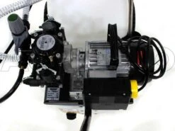 Motopompe De Pulvérisation Comet MC 20/20 - Moteur électrique Monophasé Sur Chariot Avec Cuve 50 L -Entretien Du Jardin motopompe de pulvrisation comet mc 20 20 moteur lectrique monophas sur chariot avec cuve 50 l pompe comet mc 20 20 10775 6 1498224307 IMG 9382