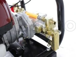 Motopompe équipée GeoTech SP 38 4T Avec Pompe à Moteur Thermique 4 Temps De 38 Cm3 -Entretien Du Jardin motopompe quipe geotech sp 38 4t avec pompe moteur thermique 4 temps de 38 cm3 la pompe 7257 2 1429267715 IMG 6226