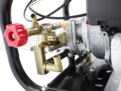 Motopompe équipée GeoTech SP 38 4T Avec Pompe à Moteur Thermique 4 Temps De 38 Cm3 -Entretien Du Jardin motopompe quipe geotech sp 38 4t avec pompe moteur thermique 4 temps de 38 cm3 la pompe 7257 2 1429267718 IMG 6228