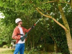 Perche D'élagage à Batterie Sur Perche Téléscopique BOSCH UniversalChainPole 18V -Entretien Du Jardin perche d lagage batterie sur perche tlscopique bosch universalchainpole 18v perche d lagage batterie sur perche tlscopique bosch 17659 0 1565946839 812lJsSmS8L. SL1200