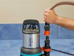 Pompe Immergée Pour Eaux Claires Gardena 11000 Art 9032-20 -Entretien Du Jardin pompe immerge pour eaux claires gardena 11000 art 9032 20 pompe immersion gardena 11000 pour eaux claires 29204 1 1621414454 IMG 60a4d236e69d5