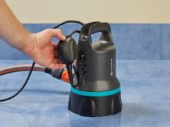 Pompe Immergée Pour Eaux Claires Gardena 9000 Art. 9030-20 -Entretien Du Jardin pompe immerge pour eaux claires gardena 9000 art 9030 20 pompe immersion gardena 9000 pour eaux claires 29185 1 1621332677 IMG 60a392c53911d