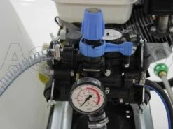 Pulvérisateur Thermique Comet MC 25 - Honda GP 160 Sur Brouette Réservoir 120 Litres -Entretien Du Jardin pulvrisateur thermique comet mc 25 honda gp 160 sur brouette rservoir 120 litres pompe comet mc25 5345 2 1427900840 pompa mc25gp160 120lt 20