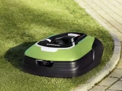 Robot Tondeuse Greenworks OPTIMOW 10 GRL110 - Tondeuse Avec Câble Périmétrique