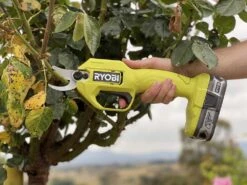 Sécateur De Taille à Batterie RYOBI RY18SCA-0 18V - Avec De 18V/4 Ah 29 Sécateur De Taille à Batterie RYOBI RY18SCA-0 18V - Avec De 18V/4 Ah -Entretien Du Jardin scateur de taille batterie ryobi ry18sca 0 18v avec de 18v 4 ah scateur de taille batterie ryobi ry18sca 0 18v 32713 6 1643212112 IMG 61f16d503e2ae