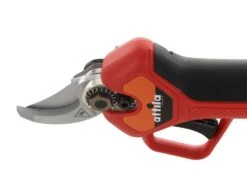 Sécateur électrique De Taille Attila ATF 17.25 LI - 2 BATTERIES INCLUSES - 16.8V- 2,0Ah -Entretien Du Jardin scateur lectrique de taille attila atf 17 25 li 2 batteries incluses 16 8v 2 0ah points forts 38452 5 1668520402 IMG 637399d253204