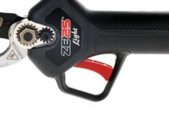 Sécateur électrique De Taille Zanon ZE 25 LIGHT - 2 BATTERIES INCLUSES - 16.8V- 2,0Ah - Ø 15-25 Mm -Entretien Du Jardin scateur lectrique de taille zanon ze 25 light 2 batteries incluses 16 8v 2 0ah 15 25 mm points forts 36164 5 1659970937 IMG 62f125793fd02