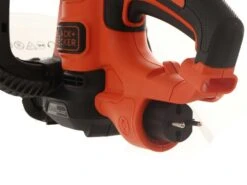 Taille-haie électrique Black & Decker BEHTS451-QS De 550 W Avec Lamier 60 Cm -Entretien Du Jardin taille haie lectrique black decker behts451 qs de 550 w avec lamier 60 cm moteur lectrique 17310 1 1561972118 IMG 9430
