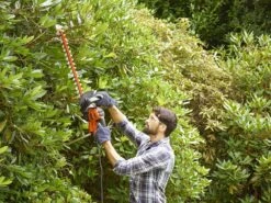 Taille-haie électrique Black & Decker BEHTS451-QS De 550 W Avec Lamier 60 Cm -Entretien Du Jardin taille haie lectrique black decker behts451 qs de 550 w avec lamier 60 cm taille haie lectrique black decker behts451 qs 17310 0 1565012831 BEHTS451 A1