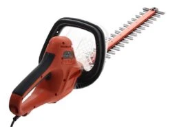 Taille-haie électrique Black & Decker GT7030-QS - 700W Avec Lamier De 70 Cm -Entretien Du Jardin taille haie lectrique black decker gt7030 qs 700w avec lamier de 70 cm taille haie batterie black decker gt7030 qs 17330 5 1562077901 IMG 9921