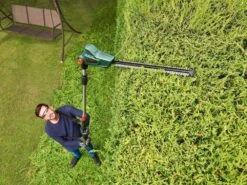 Taille-haie électrique Bosch UniversalHedgePole 18 Sur Perche Télescopique - 2,5 Ah -Entretien Du Jardin taille haie lectrique bosch universalhedgepole 18 sur perche tlescopique 2 5 ah le taille haie lectrique batterie bosch universalhedgepole 18 17397 6 1565949715 81oeCQZiqIL. SL1200