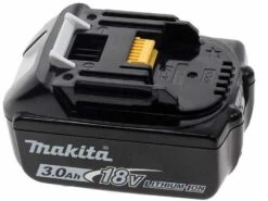 Taille-haies à Batterie 36V Multifonctions Makita DUX60Z - Batteries 2x18V 3Ah -Entretien Du Jardin taille haies batterie 36v multifonctions makita dux60z batteries 2x18v 3ah batterie au lithium ion chargeur de batterie 28887 2 1620311921 IMG 6093ff710cf3f
