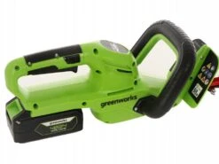 Taille-haies à Batterie Greenworks G24HT56 24V - Lame De 56 Cm - Batterie 4Ah 24V -Entretien Du Jardin taille haies batterie greenworks g24ht56 24v lame de 56 cm batterie 4ah 24v moteur lectrique batterie 35471 1 1655972292 IMG 62b421c4f0987