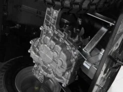 Tondeuse Autoportée Castelgarden XHT 240 4WD - Bac De Ramassage -Entretien Du Jardin tondeuse autoporte castelgarden xht 240 4wd bac de ramassage la transmission 4wd et bote vitesse hydrostatique 8503 8 1460128614 P1260606