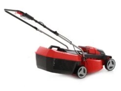 Tondeuse à Batterie Einhell GC-EM 18/30 Li - 18V - 3Ah - Largeur De Coupe 30 Cm -Entretien Du Jardin tondeuse batterie einhell gc em 18 30 li 18v 3ah largeur de coupe 30 cm deux systmes de coupe 16139 9 1554386165 IMG 9980