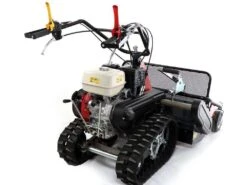 Tondeuse Débroussailleuse à Chenilles Benassi T900HD - Avec Moteur HONDA GX390 26 Tondeuse Débroussailleuse à Chenilles Benassi T900HD - Avec Moteur HONDA GX390 -Entretien Du Jardin tondeuse dbroussailleuse chenilles benassi t900hd avec moteur honda gx390 tondeuse dbroussailleuse marteaux sur chenilles benassi t900hd 33524 1 1647442422 IMG 6231f9f659886