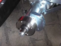 Tondeuse Débroussailleuse Professionnelle à Marteaux Ginko-MGM TT 786 - Roues Tractor Jumelées -Entretien Du Jardin tondeuse dbroussailleuse professionnelle marteaux ginko mgm tt 786 roues tractor jumeles roues jumeles 13295 9 1527146703 P1710010