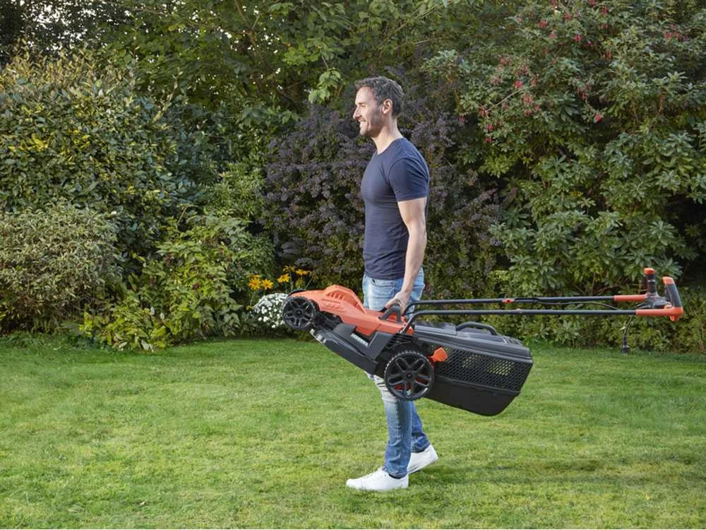 Tondeuse à Gazon électrique Black & Decker BEMW461BH-QS - Largeur De Lame 34 Cm Puissance 1400 Watts 4 Tondeuse à Gazon électrique Black & Decker BEMW461BH-QS - Largeur De Lame 34 Cm Puissance 1400 Watts – Image 4