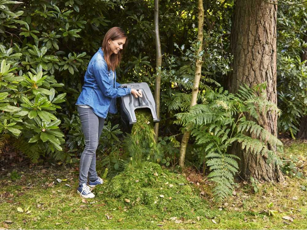 Tondeuse à Gazon électrique Black & Decker BEMW461ES-QS - Largeur De Lame 34 Cm Puissance Max 1400W 1 Tondeuse à Gazon électrique Black & Decker BEMW461ES-QS - Largeur De Lame 34 Cm Puissance Max 1400W