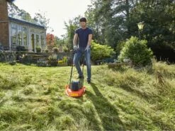 Tondeuse à Gazon Sur Coussin D'air Black & Decker BEMWH551-QS - 1200 Watts - 10 Lames Offertes -Entretien Du Jardin tondeuse gazon sur coussin d air black decker bemwh551 qs 1200 watts 10 lames offertes tondeuse lectrique bemwh551 qs 17293 0 1565015396 BEMWH551 A1