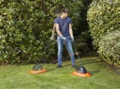 Tondeuse à Gazon Sur Coussin D'air Black & Decker BEMWH551-QS - 1200 Watts - 10 Lames Offertes -Entretien Du Jardin tondeuse gazon sur coussin d air black decker bemwh551 qs 1200 watts 10 lames offertes tondeuse lectrique bemwh551 qs 17293 0 1565015396 BEMWH551 A3