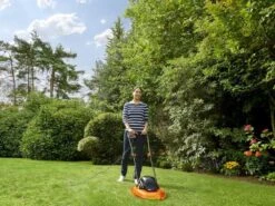 Tondeuse à Gazon Sur Coussin D'air Black & Decker BEMWH551-QS - 1200 Watts - 10 Lames Offertes -Entretien Du Jardin tondeuse gazon sur coussin d air black decker bemwh551 qs 1200 watts 10 lames offertes tondeuse lectrique bemwh551 qs 17293 0 1565015396 BEMWH551 A5