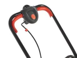 Tondeuse électrique 1500W Flymo Speedi-Mo 360C - 38cm Tondeuse -Entretien Du Jardin tondeuse lectrique 1500w flymo speedi mo 360c 38cm tondeuse commandes sur le guidon 12564 16 1640793092 IMG 61cc8404870d7