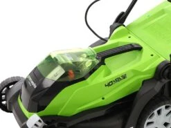Tondeuse électrique à Batterie Greenworks G40LM35 40V - 35 Cm Tondeuse - Batterie 4A -Entretien Du Jardin tondeuse lectrique batterie greenworks g40lm35 40v 35 cm tondeuse batterie 4a lame en acier 16149 8 1554706981 IMG 0362