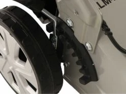 Tondeuse électrique à Gazon 1600W Makita ELM4121 - 3 En 1 Bac + éjection Arrière + Mulching -Entretien Du Jardin tondeuse lectrique gazon 1600w makita elm4121 3 en 1 bac jection arrire mulching rglage centralis de la hauteur de coupe 17292 16 1561648198 IMG 9249