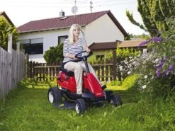 Tondeuse Rider MTD 76 SDE - Tondeuse Autoportée Mini Rider -Entretien Du Jardin tondeuse rider mtd 76 sde tondeuse autoporte mini rider rider autoporte mtd lger agile et fiable 3151 5 1618494031 IMG 6078424fd67d4